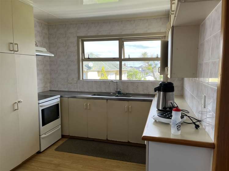 23 Pinewood Street Avondale_3