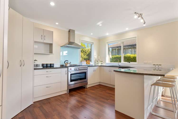 125 Basley Road Owhata_6