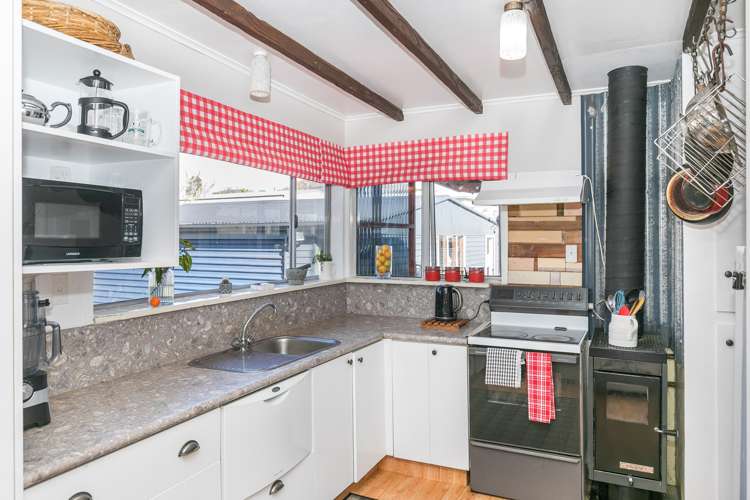 1243 Pouewe Street Kawhia_7