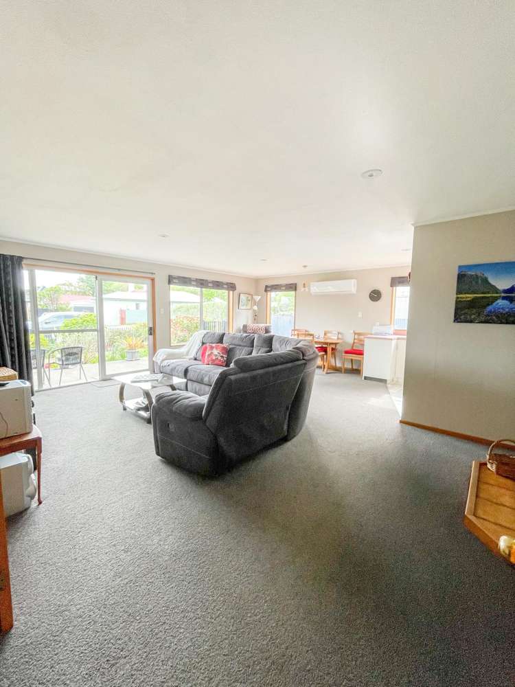 2/107 Fox Street Avenal_6