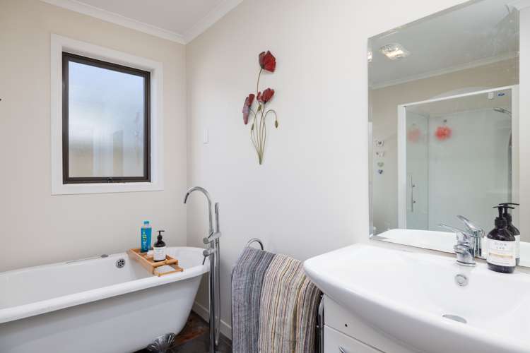 17 Pinewood Avenue North New Brighton_9