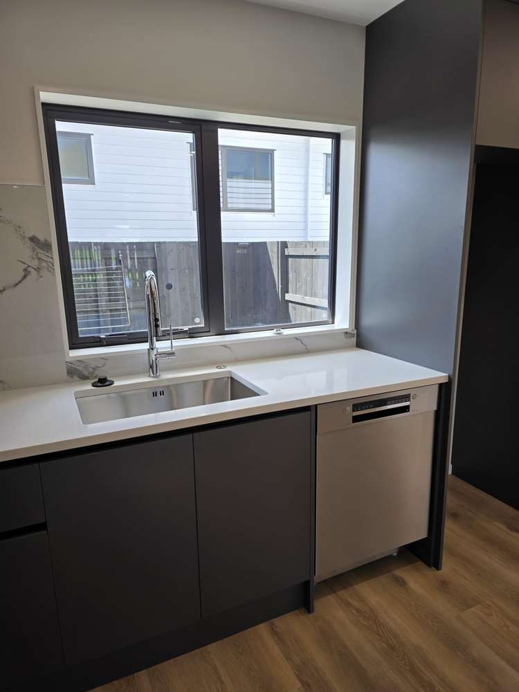 402 Ellerslie Panmure Highway Mt Wellington_13