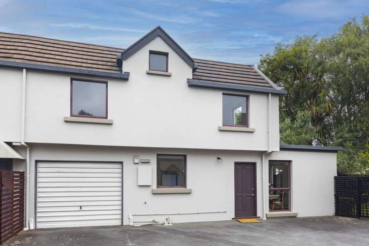 6/16 Derby Street Saint Albans_12