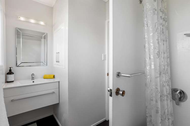 3/5 Renfrew Avenue Sandringham_9