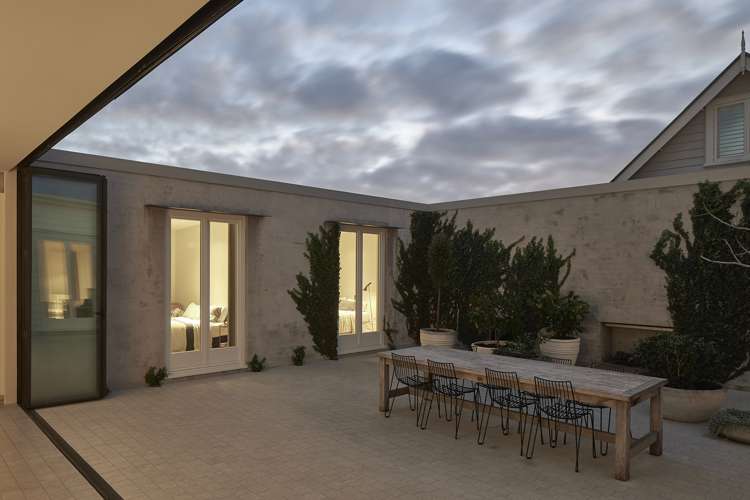 13 Oxford Terrace Devonport_23