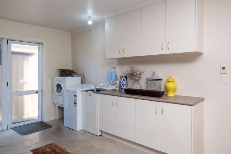 2 Woodford Heights Havelock North_15