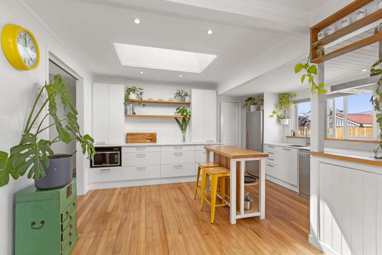 21 Lorenzen Bay Road Raglan_10