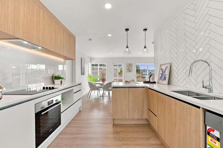 2/7 Bruce Road_4
