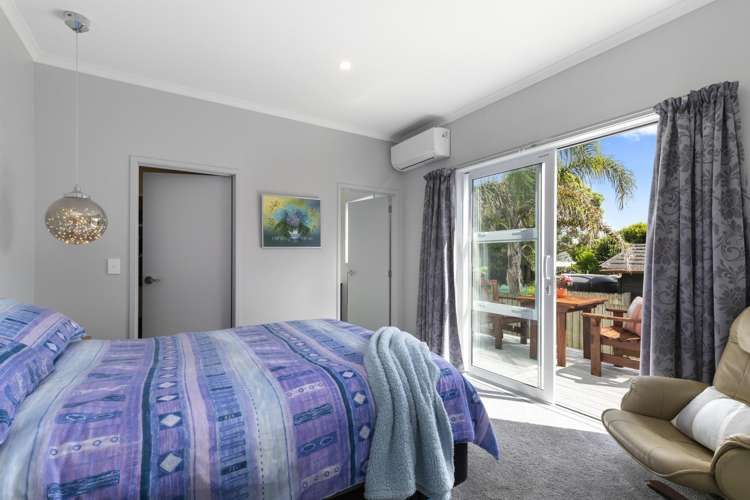 877 East Coast Rd Kaiaua_10