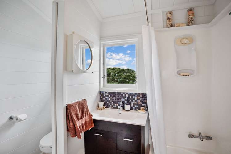 11 Okiato Road Russell Surrounds_13