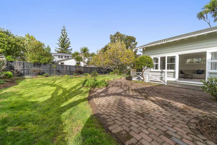 30 Ferryhill Road Epsom_14