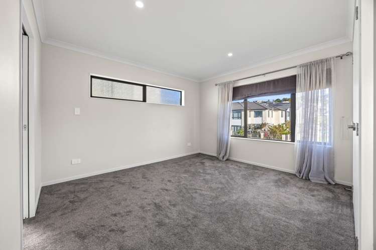 16 Lime Hill Rise Flat Bush_32