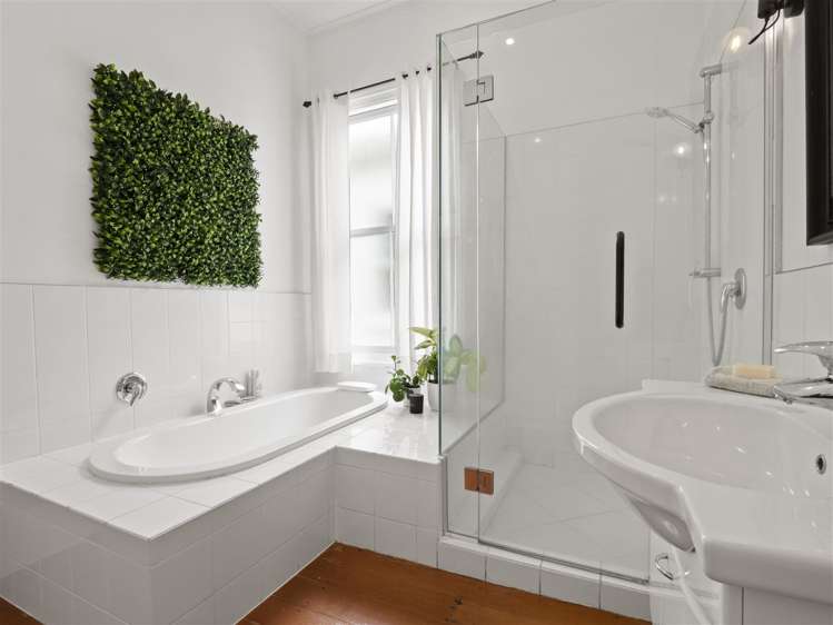 8 Shoal Bay Road Devonport_6