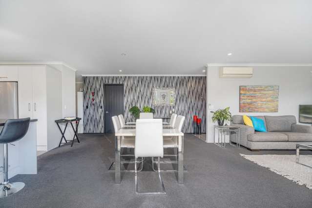 28 Motukorure Parade Cooks Beach_4