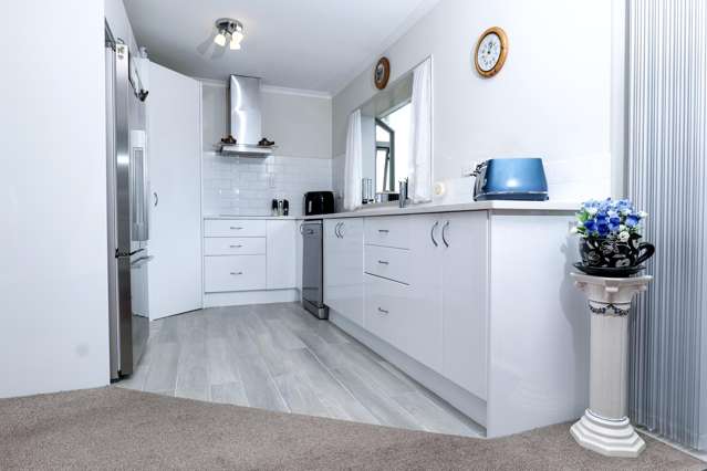 37 Eastland Road Flat Bush_2