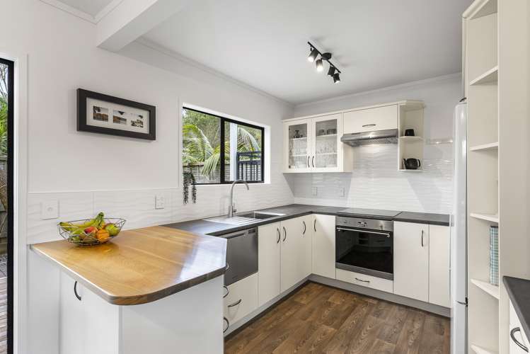 46 & 46A Houston Place Glenfield_12