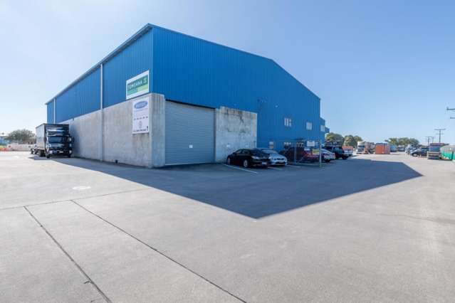 Prime industrial property with dual access