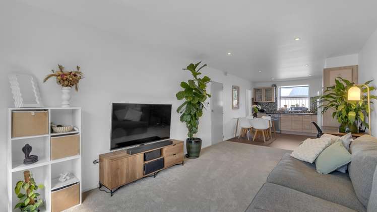 1/22A Neill Street_0