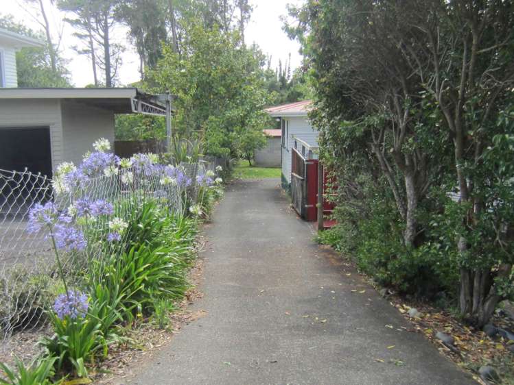 42 Parker Avenue New Lynn_11