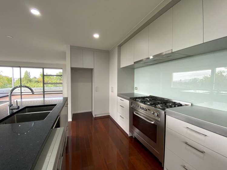 92A Ocean View Road Northcote_4