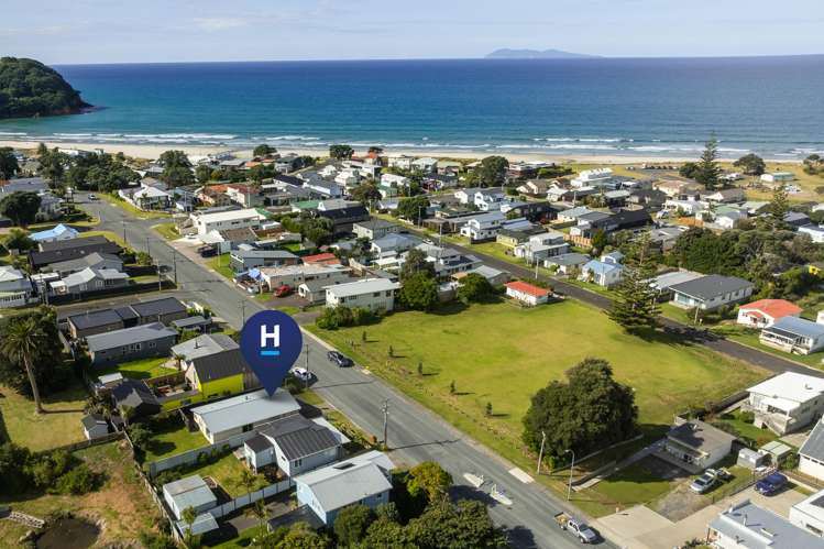 49 Beach Road Waihi Beach_16
