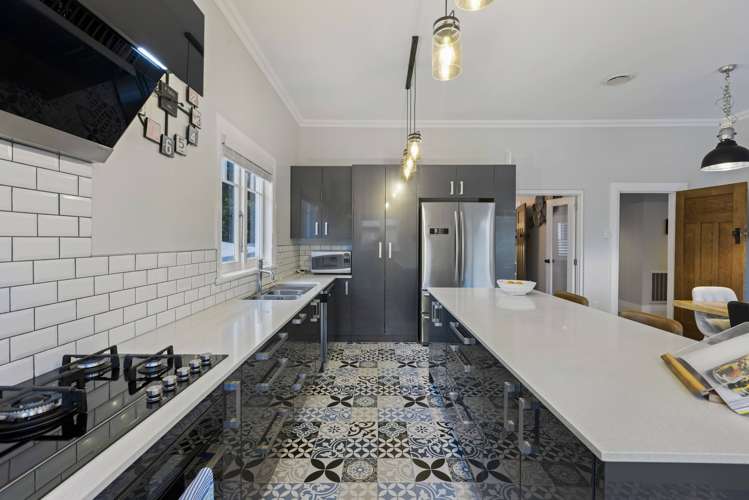 22 Onewa Road Northcote Point_7