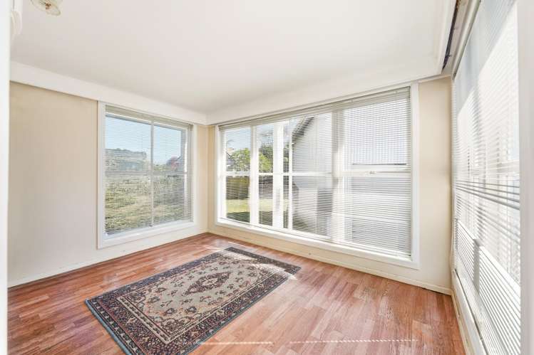 26A Mountain Road Mt Wellington_10