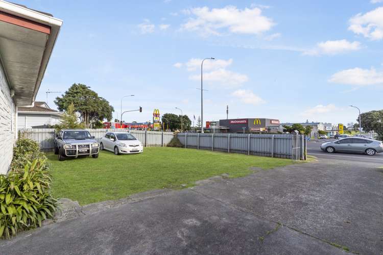 476 Roscommon Road Clendon Park_20