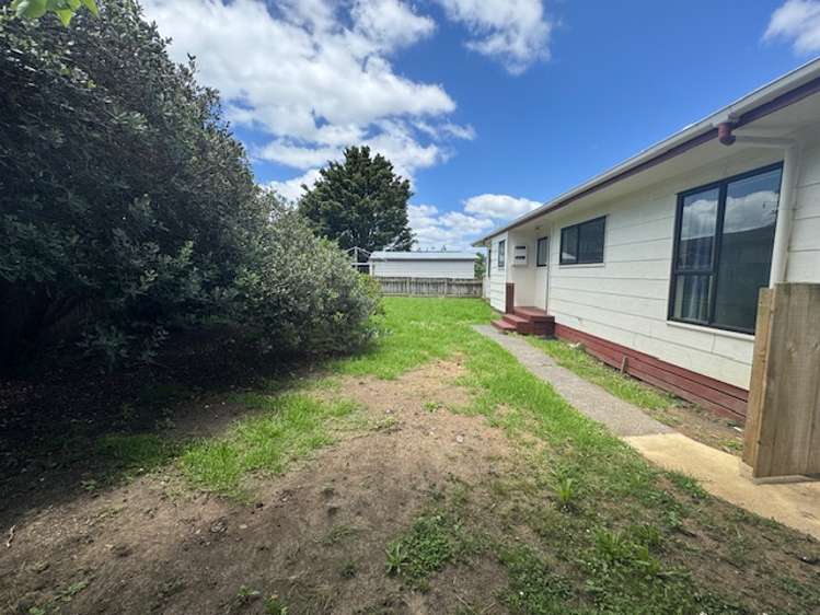 116 Beach Road Te Atatu Peninsula_11