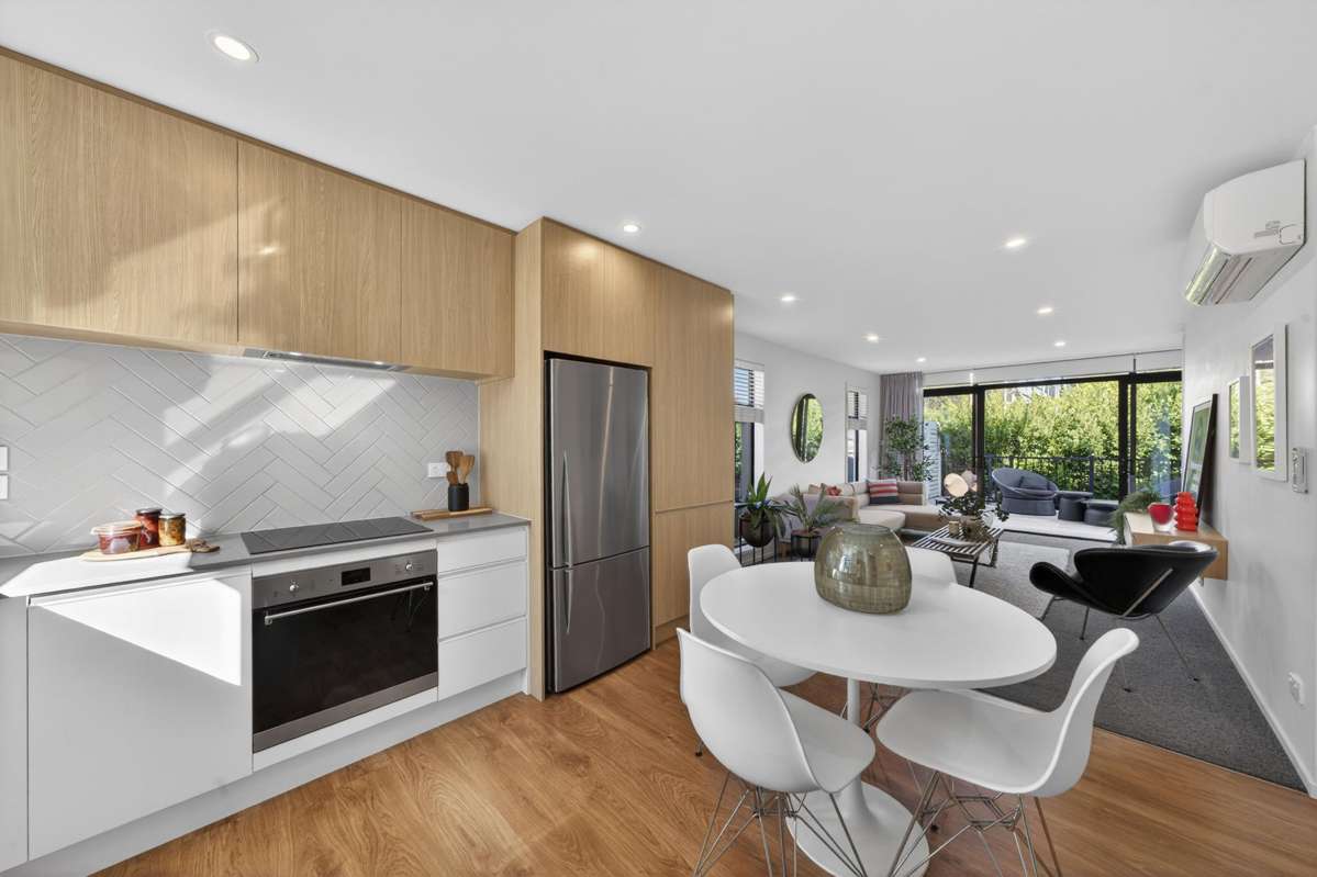 7E Reg Pearce Way_1