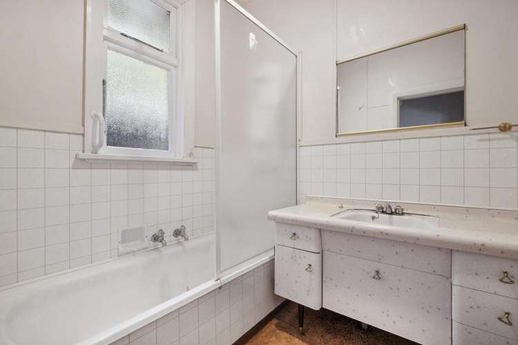 28 Glengyle Street Vauxhall_13