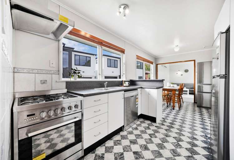 7 Pendlebury Street Green Bay_10