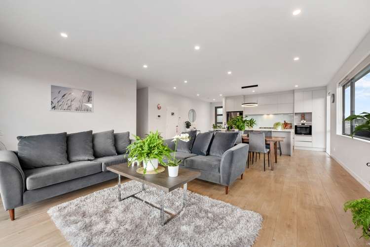 3 Tararua Street Massey_12