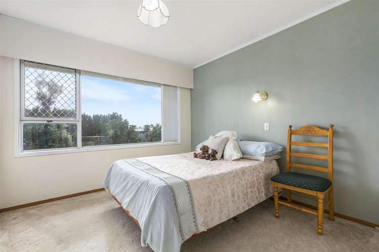 2/14 Rowan Terrace Te Atatu South_9