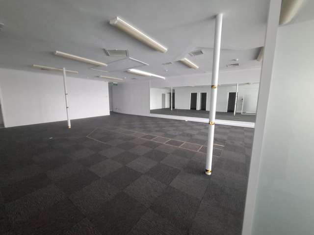 Shop 2/52 Lincoln Road Henderson_4