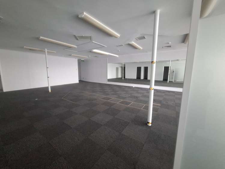 Shop 2/52 Lincoln Road Henderson_4