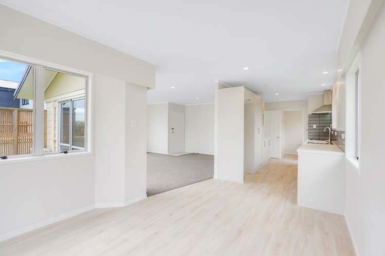 7 Frost Place Pukete_7