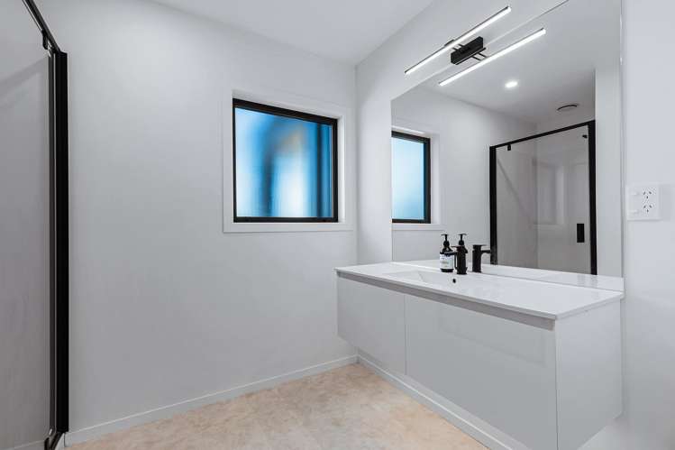 14 Wai Terrace Wharewaka_8