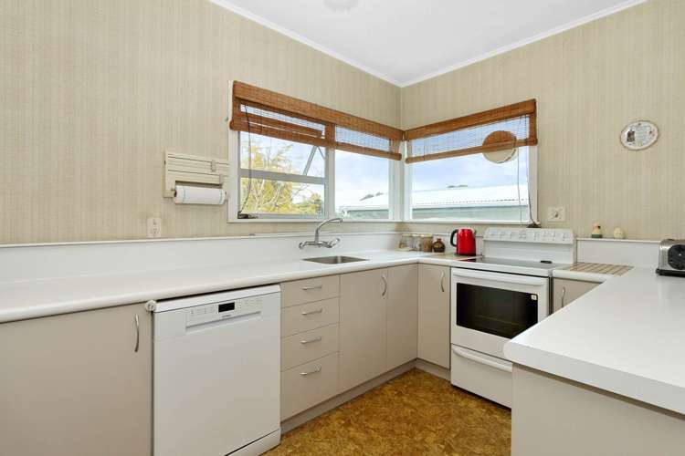 85 Takahe Road Titirangi_10