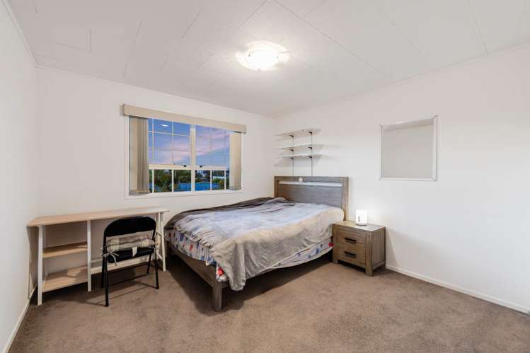 39 Squirrel Lane Browns Bay_13