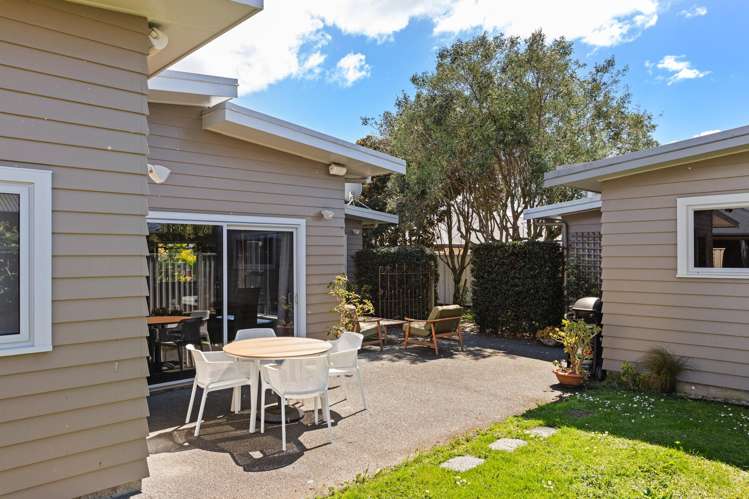 4 Roger Street Lytton West_21