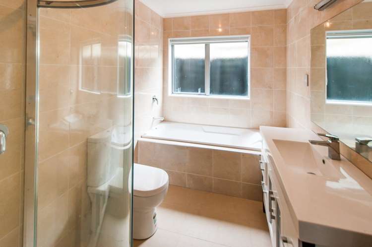 51a Lingham Crescent Torbay_24