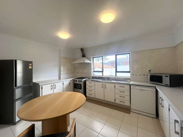 205A Te Atatu Road Te Atatu South_6