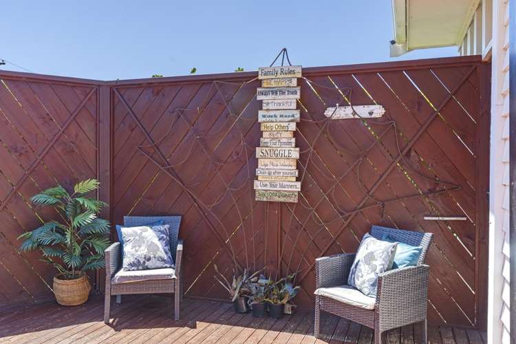 1 Silby Street Waitara_19