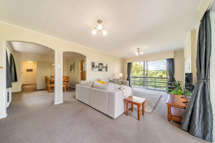 32 Gurney Road Kelson_9