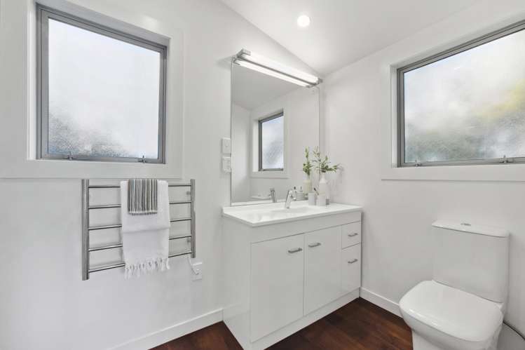 14a Wellesley Road Mangere Bridge_17