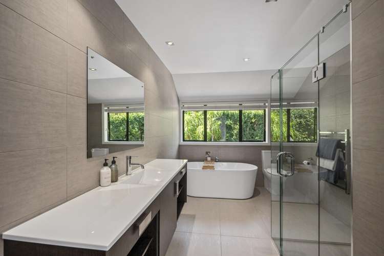 12A Wainoni Heights Greenhithe_17