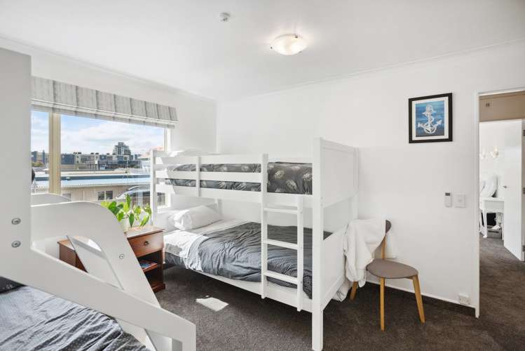 9/44 Marine Parade Paraparaumu Beach_12