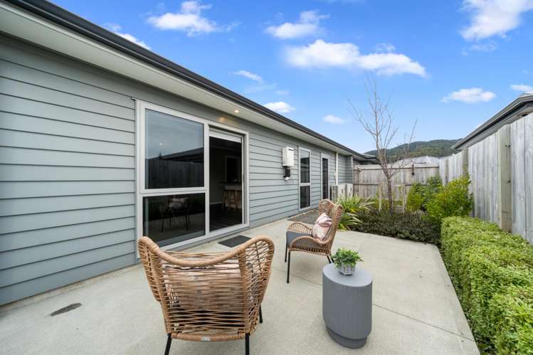 7 Ron Fawcett Way Wainuiomata_16
