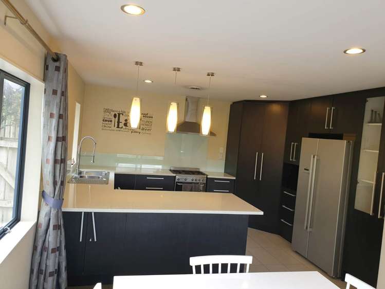 8A Ngatoa Place Glenfield_2